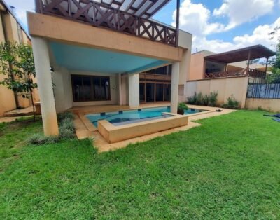 4 Bedroom Villa For Rent in Lavington