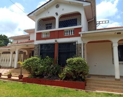 8 Bedroom House For Rent in Lavington