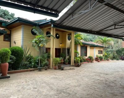 5 Bedroom House For Rent in  Lavington