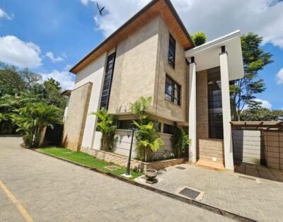 5 Bedroom Villa For Rent in Lavington
