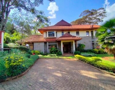 5 Bedroom Villa For Rent in Rosslyn