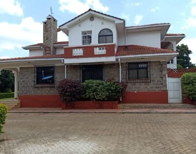 8 Bedroom House For Rent in Lavington